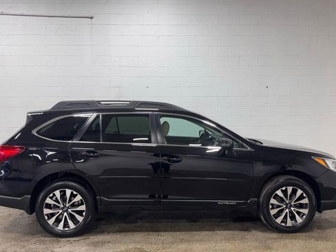 Used 2016 Subaru Outback 2.5i Limited image 2
