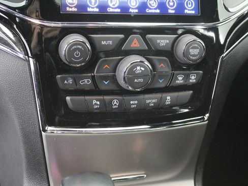 Used 2019 Jeep Grand Cherokee Trailhawk image 18