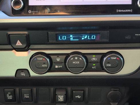 Used 2022 Toyota Tacoma SR5 w/ Technology Package RWD image 21
