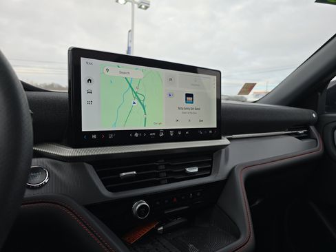 Used 2025 Ford Explorer ST image 24