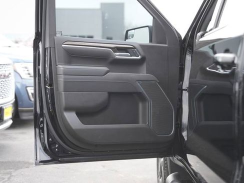 Used 2025 GMC Sierra 1500 Elevation image 29