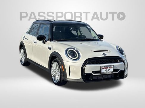 Used 2024 MINI Cooper S image 6