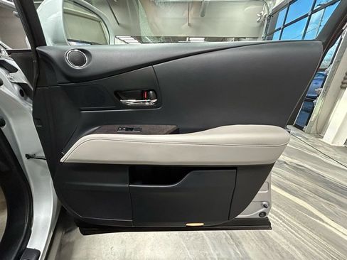 Used 2014 Lexus RX 350 AWD w/ Navigation Package image 38