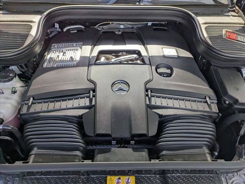 New 2026 Mercedes-Benz GLS 580 4MATIC image 17
