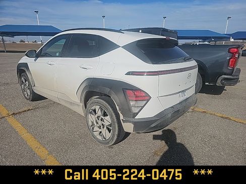 Used 2025 Hyundai Kona SEL image 17