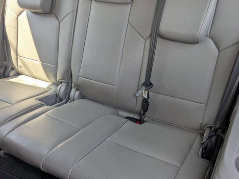 Used 2015 Honda Pilot Touring image 25