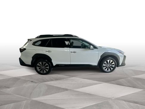 Used 2025 Subaru Outback Touring XT AWD/4WD image 9