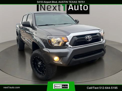 Used 2015 Toyota Tacoma PreRunner w/ SR5 Package RWD image 2