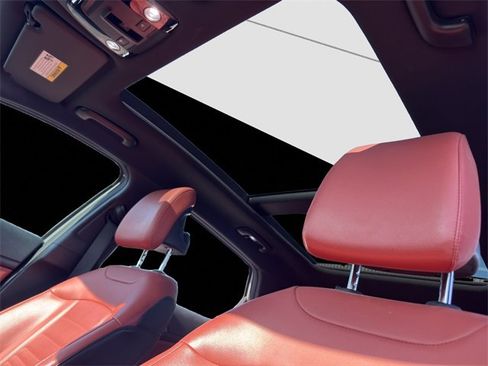 Used 2023 Kia Sportage SX image 24