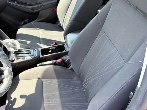 Used 2017 Ford Focus SE FWD image 10