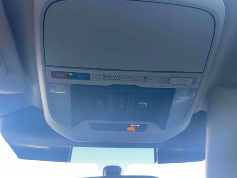 Used 2023 Subaru Forester Premium image 33