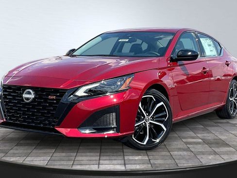 New 2026 Nissan Altima 2.5 SR FWD image 2