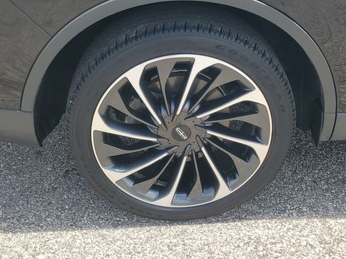 Certified 2024 Lincoln Aviator Reserve w/ Equipment Group 201A AWD/4WD image 7