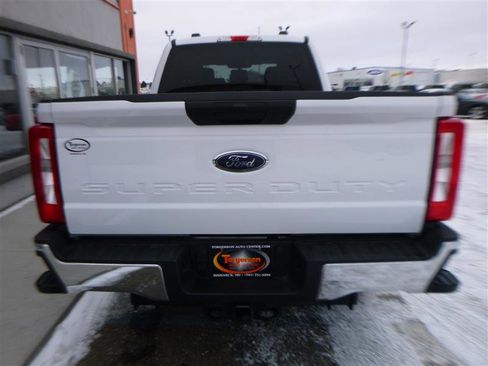 Used 2025 Ford F250 XLT w/ FX4 Off-Road Package image 21
