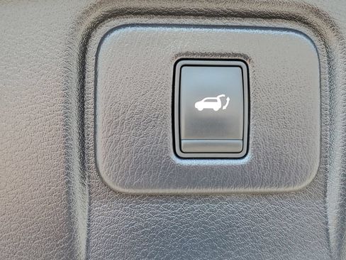 Used 2016 Nissan Murano Platinum w/ Platinum Technology Package AWD/4WD image 34