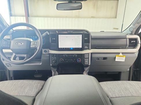 New 2026 Ford F250 XLT w/ XLT Premium Package image 25