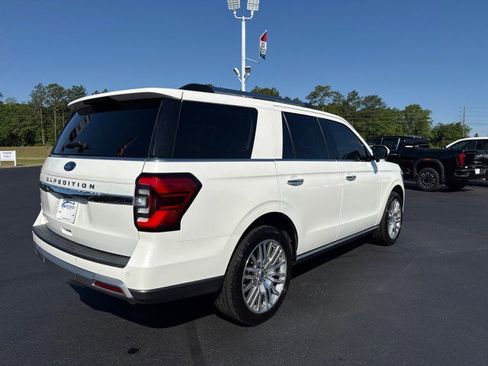 Used 2023 Ford Expedition Limited RWD image 3