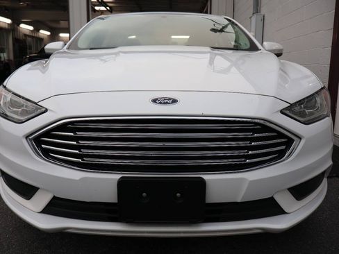 Used 2018 Ford Fusion S FWD image 2
