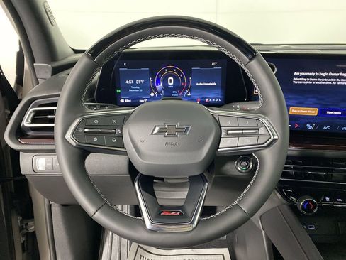 New 2026 Chevrolet Traverse Z71 w/ Enhanced Driving Package image 12