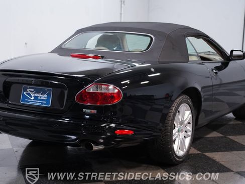 Used 2004 Jaguar XK8 Convertible RWD image 11