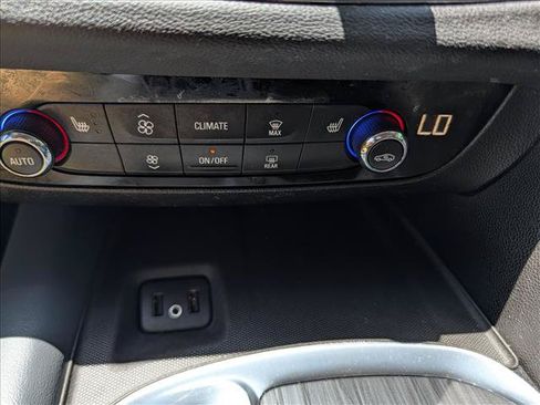 Used 2018 Buick Enclave Essence w/ Trailering Package FWD image 35