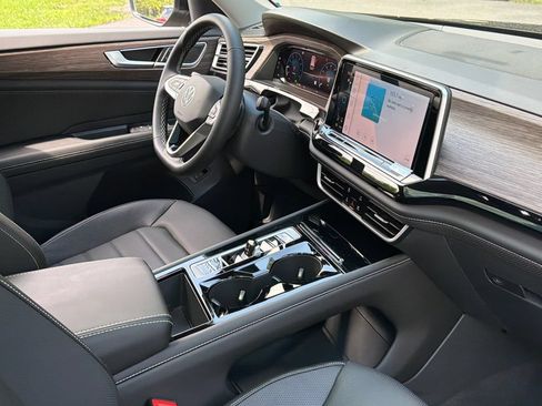 New 2026 Volkswagen Atlas SEL AWD/4WD image 10