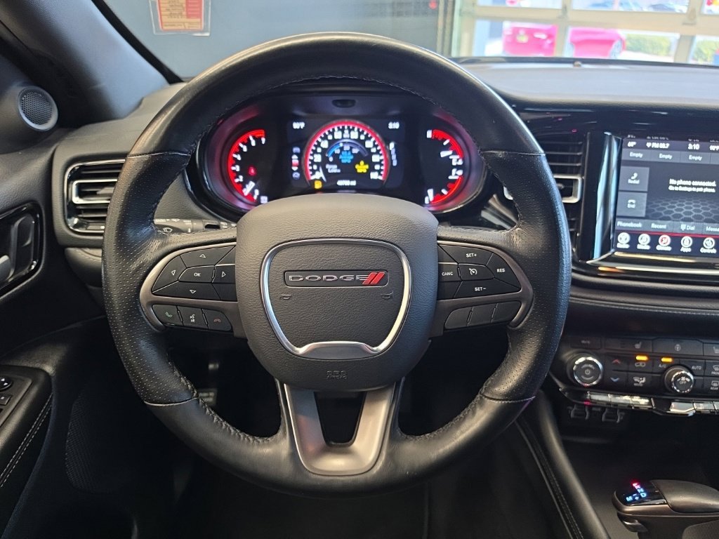 Used 2024 Dodge Durango SXT w/ 3rd Row Seating Group RWD image 19