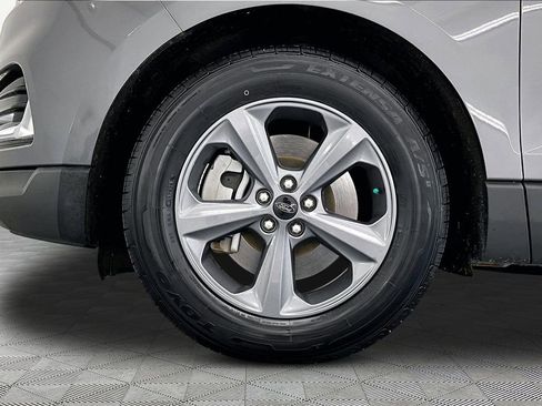 Certified 2022 Ford Edge SEL w/ Sport Appearance Package AWD/4WD image 9