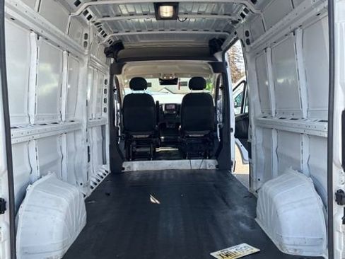Used 2024 RAM ProMaster 2500 w/ Convenience Group image 13