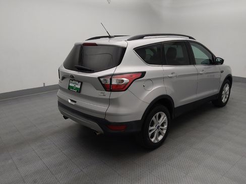 Used 2018 Ford Escape SE AWD/4WD image 9