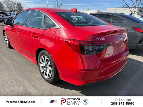 Used 2022 Honda Civic LX image 2