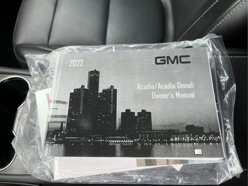 Used 2022 GMC Acadia SLT w/ Elevation Edition FWD image 21