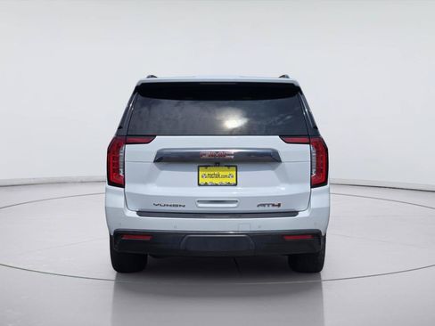 Used 2024 GMC Yukon AT4 w/ Technology Package AWD/4WD image 7