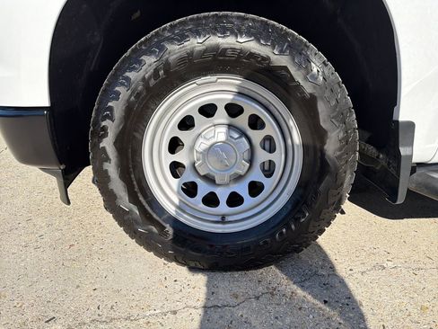 Used 2024 Chevrolet Silverado 1500 W/T w/ WT Value Package image 30