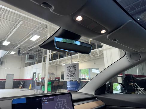 Used 2019 Tesla Model 3 Mid Range RWD image 21