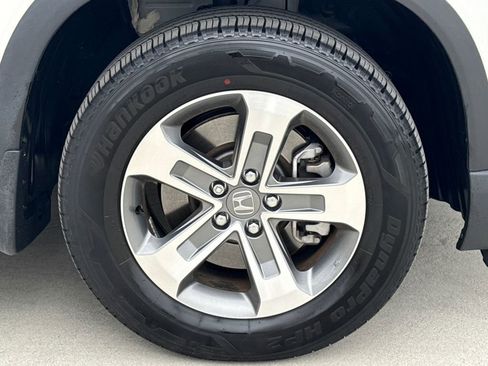 Certified 2025 Honda Pilot EX-L image 11