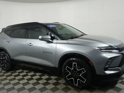 Used 2023 Chevrolet Blazer RS w/ Driver Confidence II Package image 2