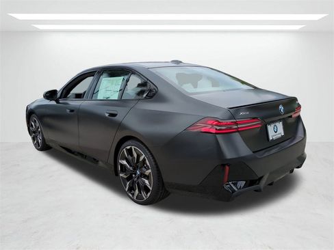 New 2026 BMW 540i xDrive w/ M Sport Package image 6