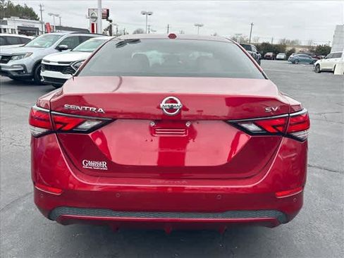 Used 2023 Nissan Sentra SV w/ SV Premium Package image 4