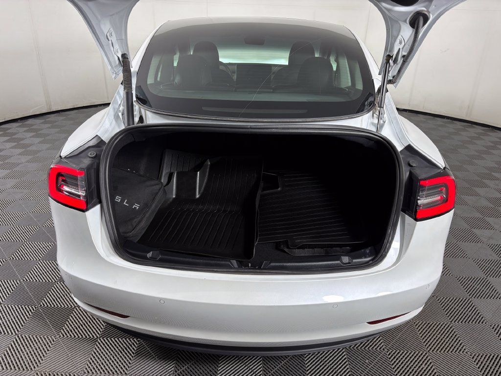 Used 2022 Tesla Model 3 Long Range AWD/4WD image 28
