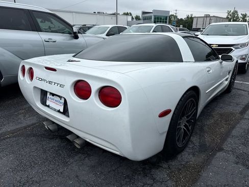Used 2000 Chevrolet Corvette Coupe w/ Memory Pkg RWD image 4