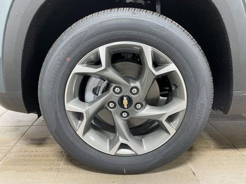 New 2026 Chevrolet Trax LT w/ Driver Confidence Package image 7