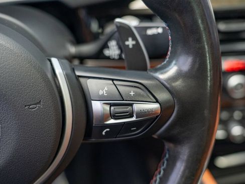 Used 2017 BMW X6 M AWD/4WD image 31