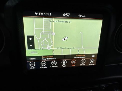 Used 2021 Jeep Gladiator Sport AWD/4WD image 2