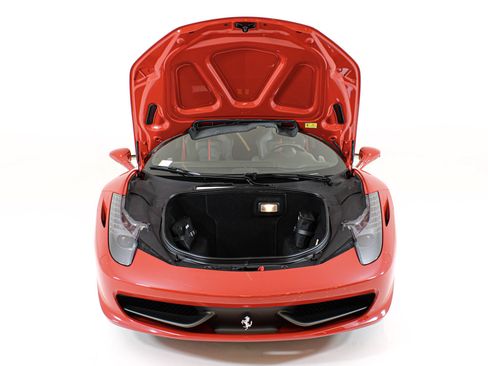 Certified 2015 Ferrari 458 Italia Coupe RWD image 39