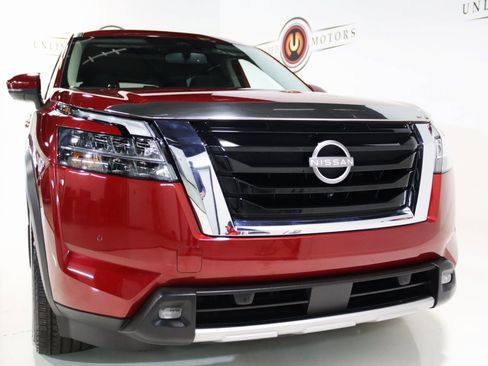 Used 2022 Nissan Pathfinder Platinum w/ Cargo Package image 24