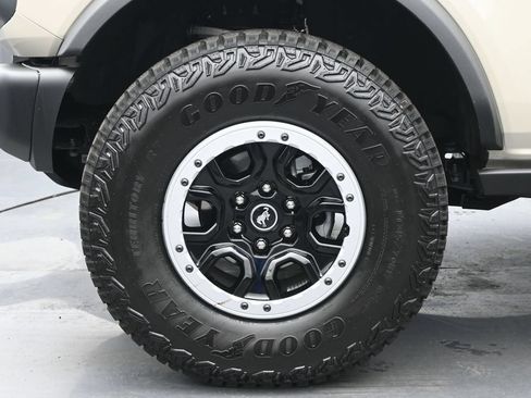 New 2026 Ford Bronco Badlands w/ Sasquatch Package AWD/4WD image 24