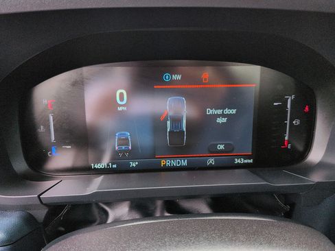 Used 2025 Ford Maverick Lobo AWD/4WD image 19