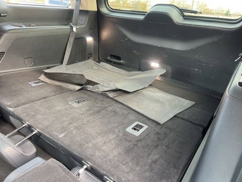 Certified 2024 Ford Expedition XLT image 24