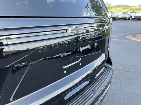 Used 2024 Chevrolet Suburban RST w/ Luxury Package AWD/4WD image 11